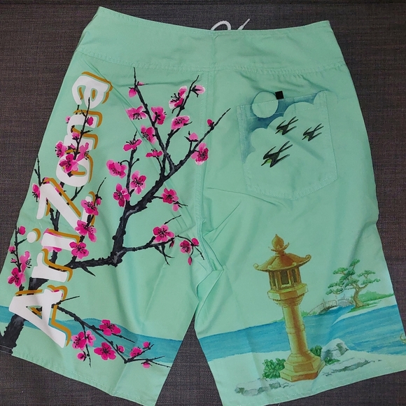 Arizona Green Tea Cherry Blossom Board Shorts - Picture 2 of 4